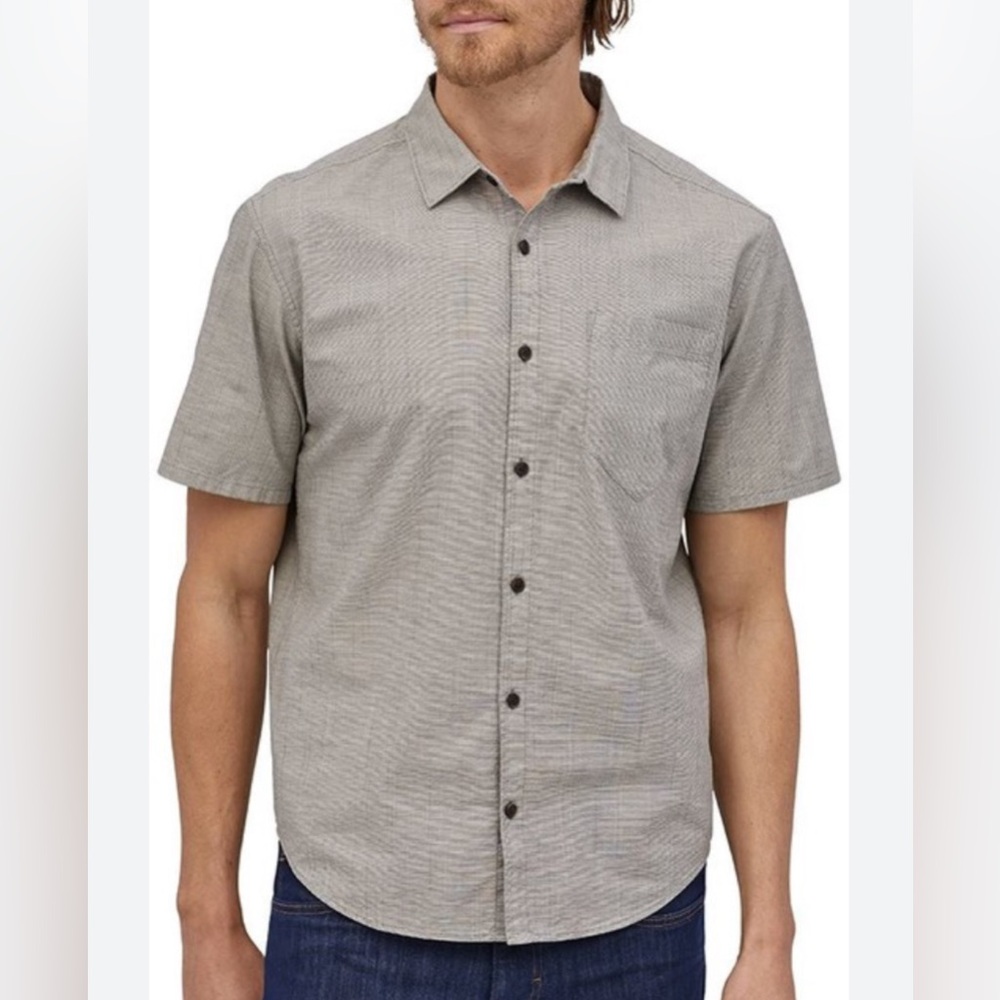 Patagonia men’s 100% organic cotton slub poplin short sleeve shirt button downXL